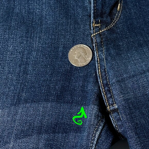 Levi's San Francisco | Demi Curve Straight Leg Jeans | Mid-Rise Denim Size 12/31 - Picture 13 of 16